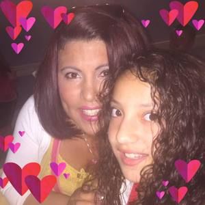 Meet your Posher, Desiree